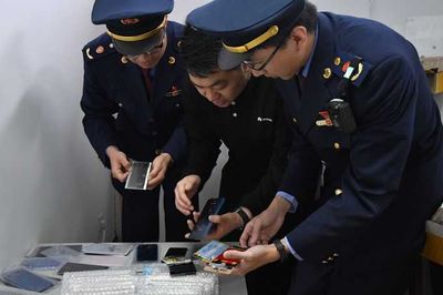 北京东城市场监管局端掉假冒华为维修店 &ldquo;官网&rdquo;&ldquo;客服电话&rdquo;都是山寨