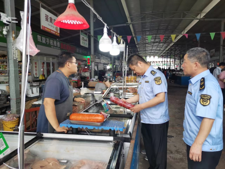河北邯郸市复兴区市场监管局 筑牢夏季食品安全防线，强化维修市场监管